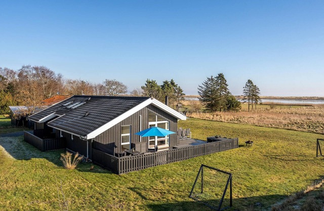 Cozy home in Hals with sauna