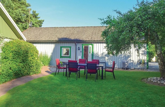 Cozy home in Höllviken with WiFi