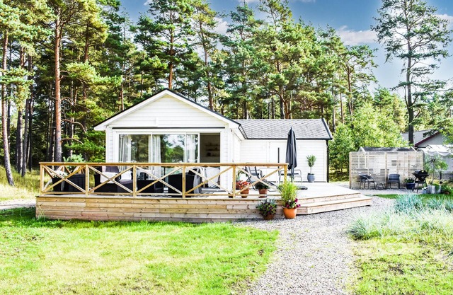 Cozy home in Yngsjö with kitchen