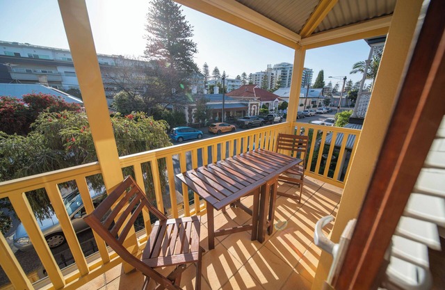 Cozy Home with fireplace 5mins to beach