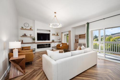 Cozy house in Edna Valley wine country near SLO