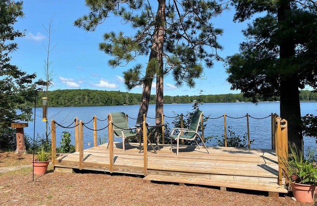 Cozy Interlochen Cabin w/Dock: 1 Mi to Green Lake