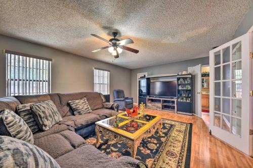 Cozy Jacksonville Home with Yard about 8 Mi to Dtwn