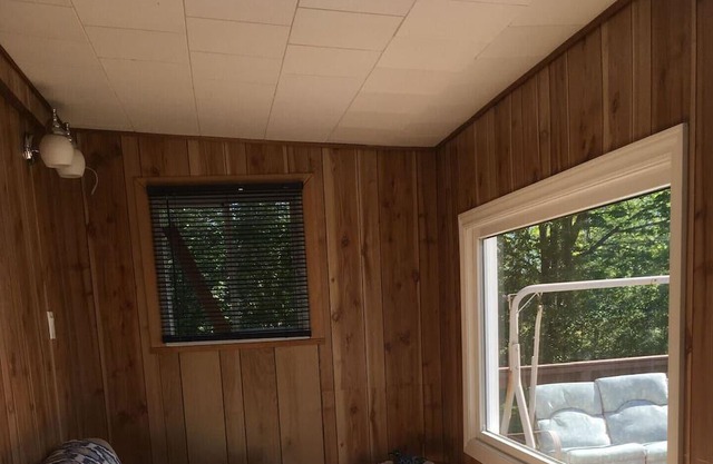 Cozy Lakeside Cottage for Rent, Lochaber Lake, Antigonish Co, NS