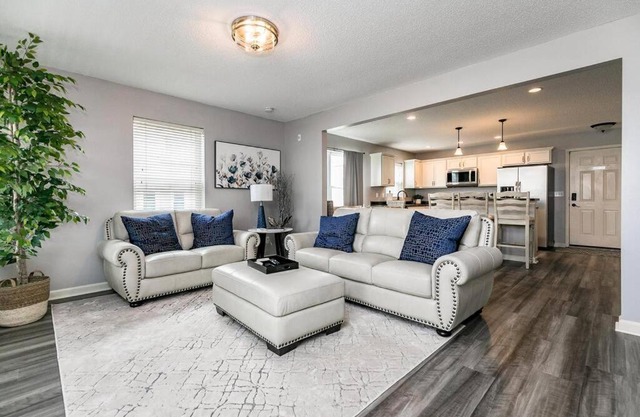 Cozy Modern Newbo Area Home