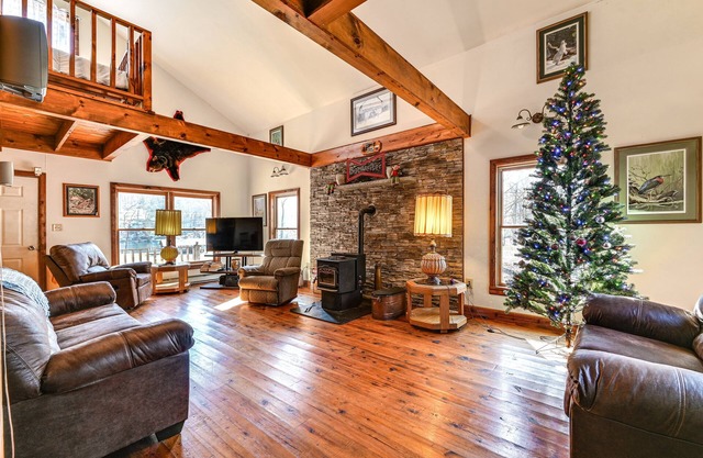 Cozy Mount Union Cabin w/Fire Pit & River Access