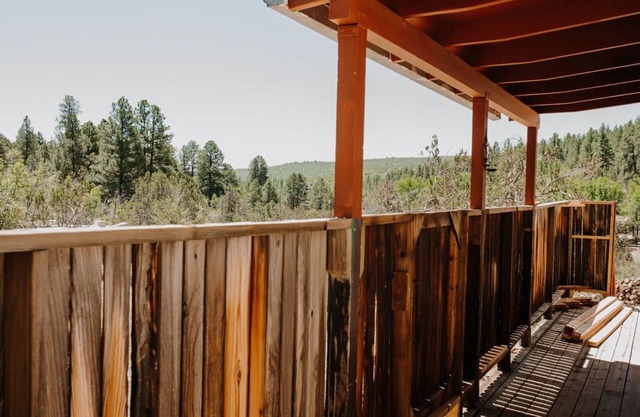 Cozy mountain duplex cabin at The Ranch Retreat in Cibola National Forest !