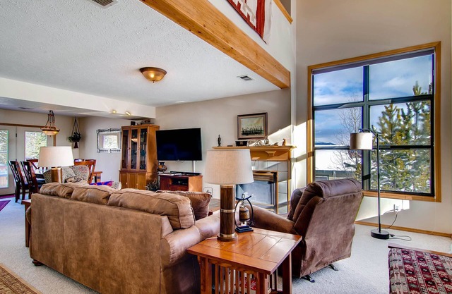 Cozy Mountain Getaway with Hot Tub, Spacious Deck & All-Season Fun Awaits!