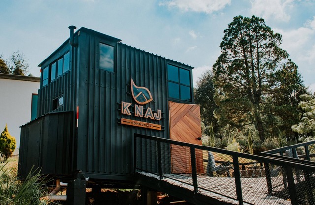 Cozy Mountain-View Container Retreat K NAJ