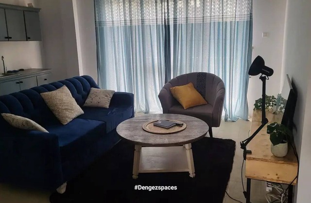 Cozy One Bedroom Apartment at 22