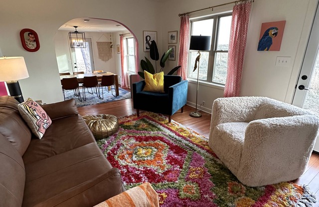 Cozy & Private Home in Burke