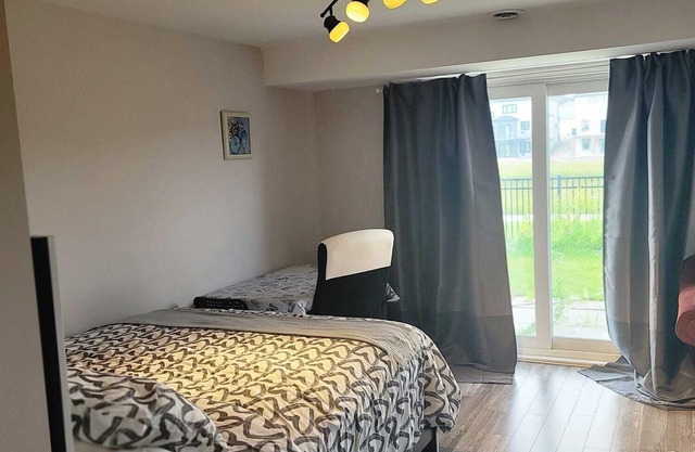 Cozy Private Suite in Bridgewater - Private Entrance