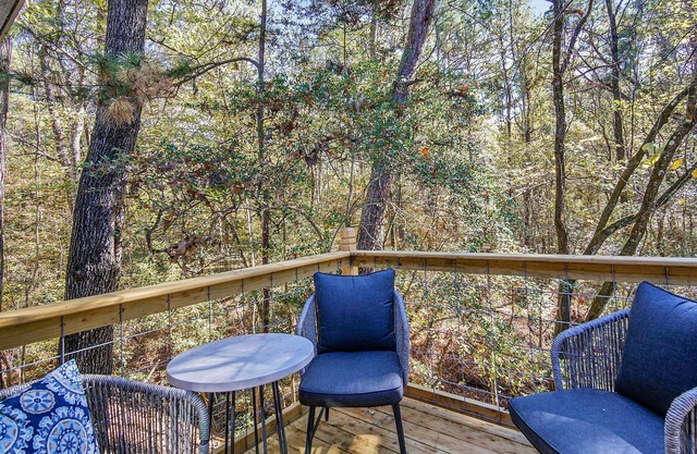 Cozy, Quiet Cabin Escape. The perfect Get-away or Work-ation!