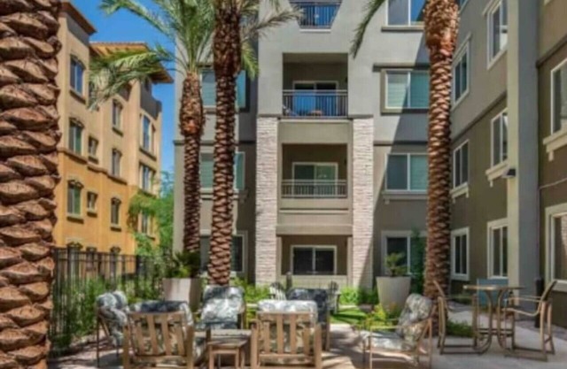 Cozy Resort Apt | Pool | Gym | Desert Ridge