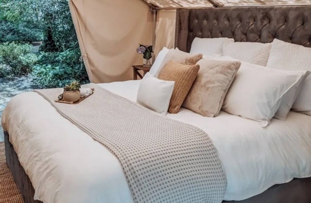 Cozy Retreat, 3 mins from the BC Ferries