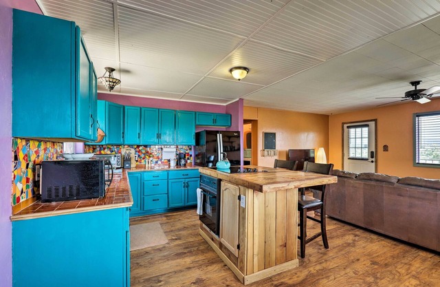 Cozy Rimrock Cottage w/Hot tub - Near Sedona!