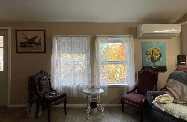 Cozy Rural House Along the Penobscot River