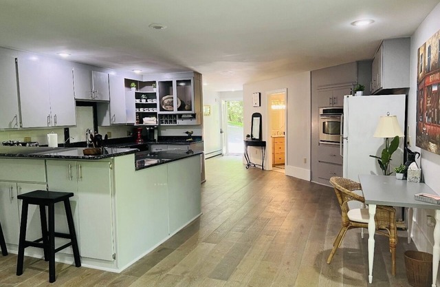 Cozy & Secluded Estate on 7 acres, Boasting Fresh Renovations!