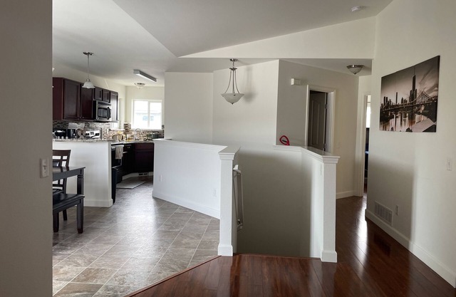 Cozy single family home in South Anchorage