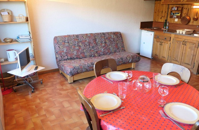 Cozy studio for 4 with parking near the slopes
