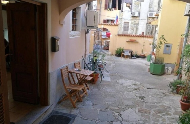 Cozy Studio in old Center of Izola town, 2 minutes walk from the beach