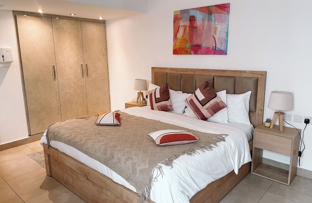 Cozy Studio near Airport. Fiber Wifi - Pool