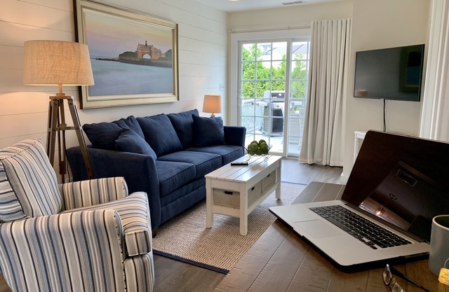 Cozy Summer Cottage minutes from Narragansett Beaches