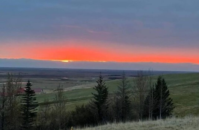 Cozy summer house with an amazing view.