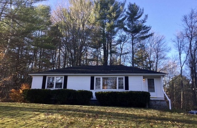 Cozy three bedroom house located just five minutes from Lake Winnipesaukee