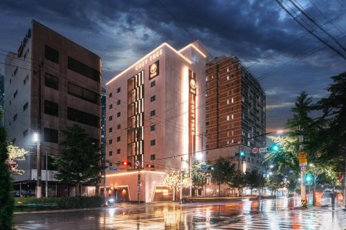 Cozy Tree Hotel Seomyeon