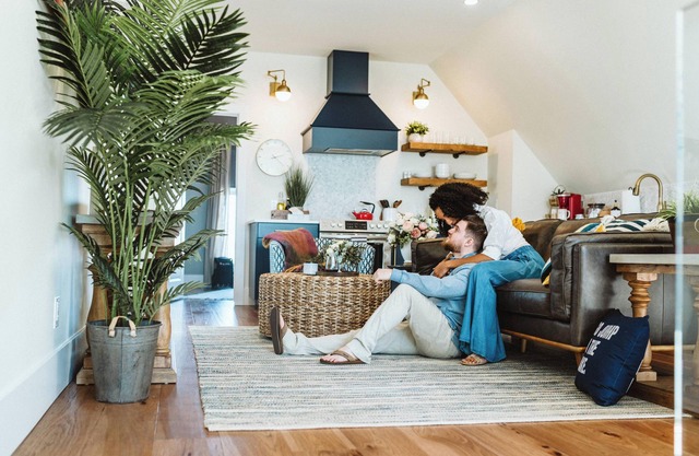 Cozy, trendy, beachfront loft