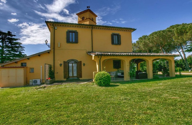 Cozy Villa in Graffignano Italy with Swimming Pool