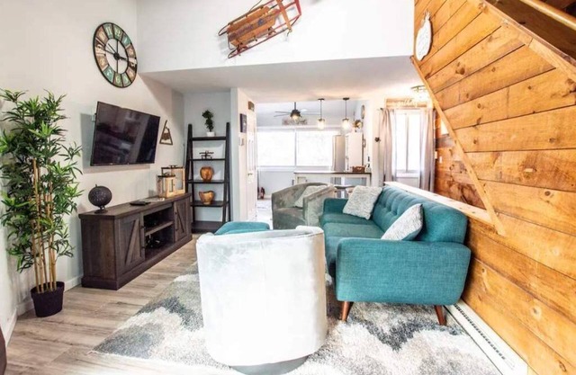 Cozy White Mountain Condo