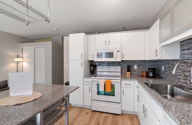 CozySuites at Mill District