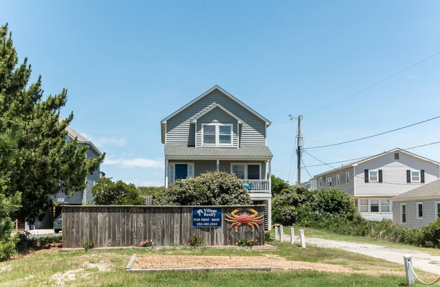 Crab Cottage: Oceanfront, Private Pool, Hot Tub