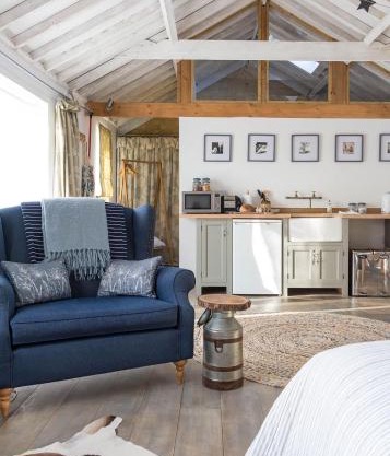 Crafts Hill Barn