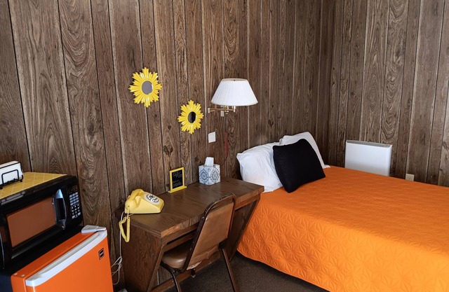 Crawford Motel