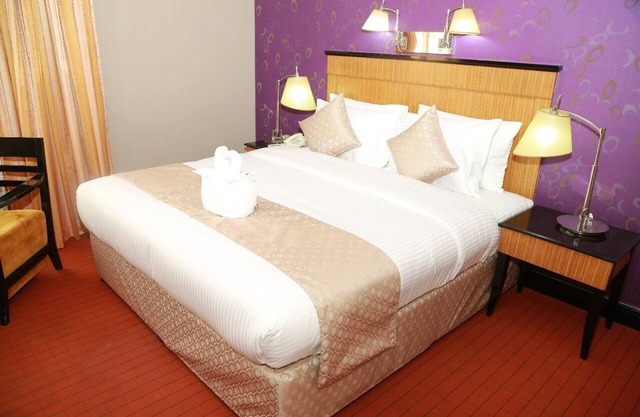 CREEK GATE HOTEL