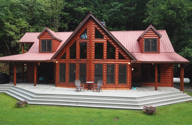 CREEKFRONT, Fishing, POND, HIKING & nearby WINERIES, modern 3 bedroom