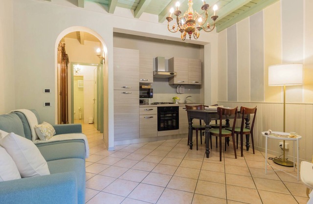 [Crema]Cozy downtown apartment, fast Wi-Fi, pets allowed