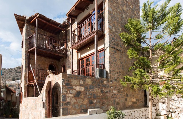 Cretan Historical Home with Sea View and private pool (Monastery)