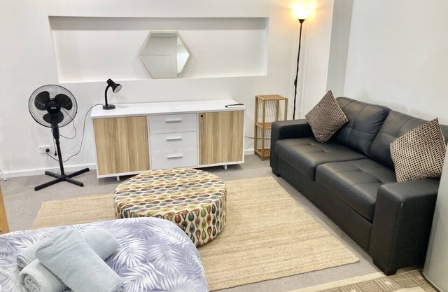 Cronulla CBD Studio Apartment, Minutes to Beach