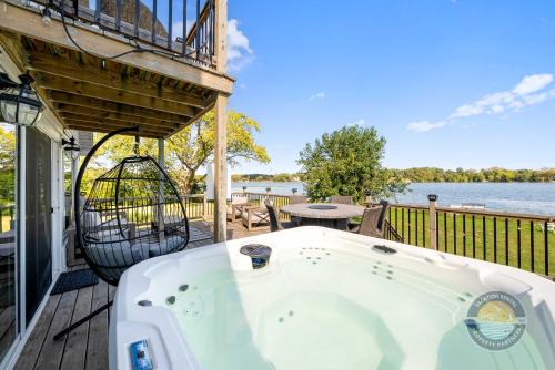 Cross Lake Retreat with Hot Tub & Stunning Views