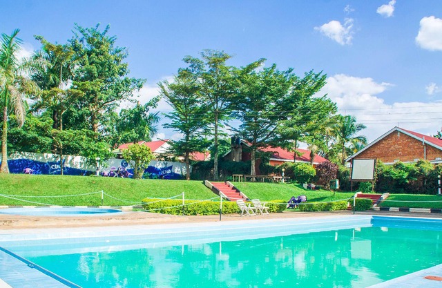 Crown Hotel Hoima