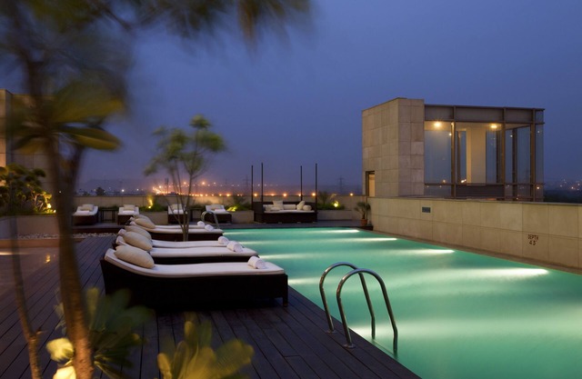 Crowne Plaza Hotel New Delhi Okhla by IHG