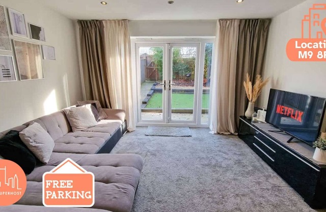 Crumpsall 3bed free parking by City SuperHost