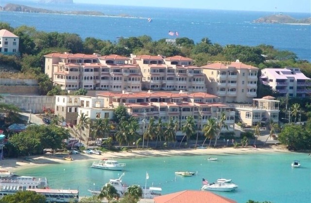Cruzen Blue: Fabulous 2 Bedroom and 2 Bathrooms at Grande BAY Resort in Cruz Bay
