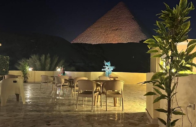 Crystal pyramid inn