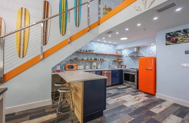 Crystal Sands 3116A - Updated! Beachfront! Pool! Free Beach Service!