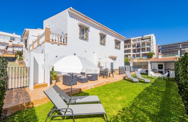 Cubo's Hostal William's Sunny 3 with Breakfast/free wifi/air conditioning